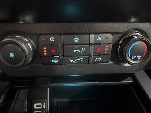 Used 2019 Ford F150 XLT w/ Equipment Group 302A Luxury AWD/4WD image 5