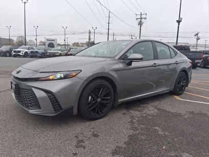 Used 2025 Toyota Camry SE