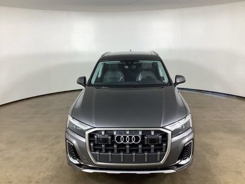 Used 2025 Audi Q7 3.0T Premium Plus AWD/4WD image 2