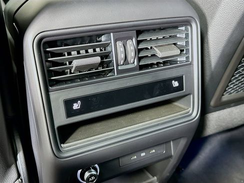 Used 2025 Porsche Cayenne GTS image 27