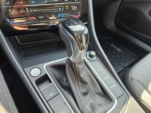 New 2025 Volkswagen Jetta SE image 30