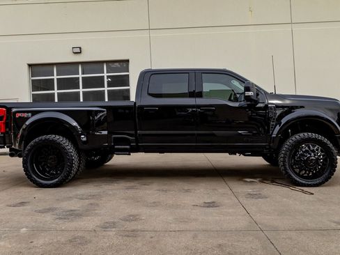 Used 2026 Ford F450 Platinum w/ Platinum Plus Package image 11