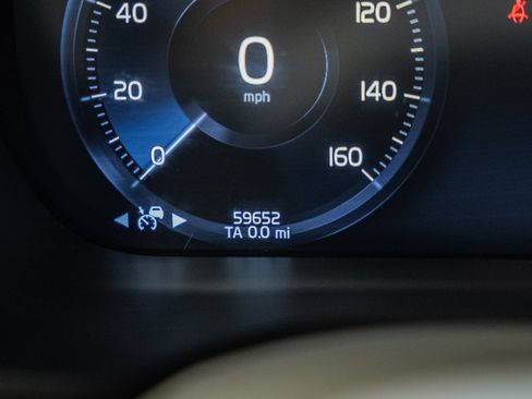 Used 2020 Volvo XC60 T5 Inscription w/ Protection Package Premier AWD/4WD image 49