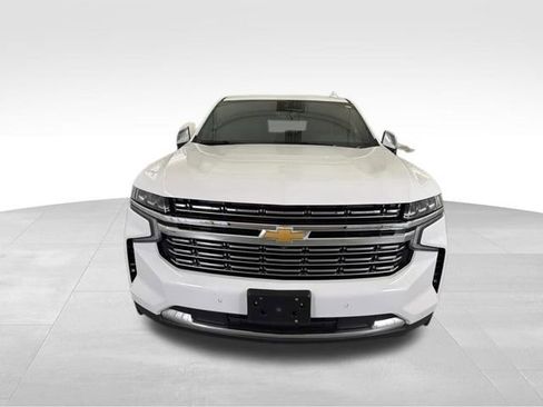 Used 2021 Chevrolet Tahoe Premier w/ Premium Package AWD/4WD image 2