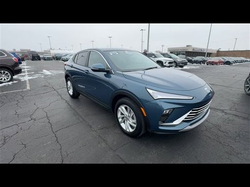 Certified 2024 Buick Envista Preferred w/ Convenience I Package image 2