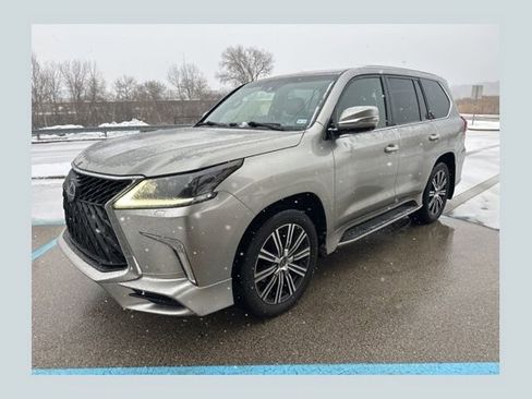 Used 2020 Lexus LX 570 4WD w/ 3rd Row & Luxury Pkg image 1
