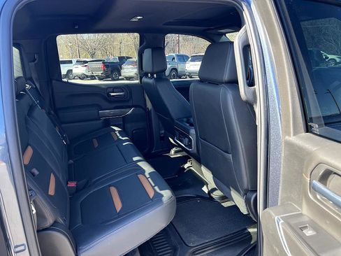 Used 2022 GMC Sierra 1500 AT4 w/ AT4 Premium Package image 16