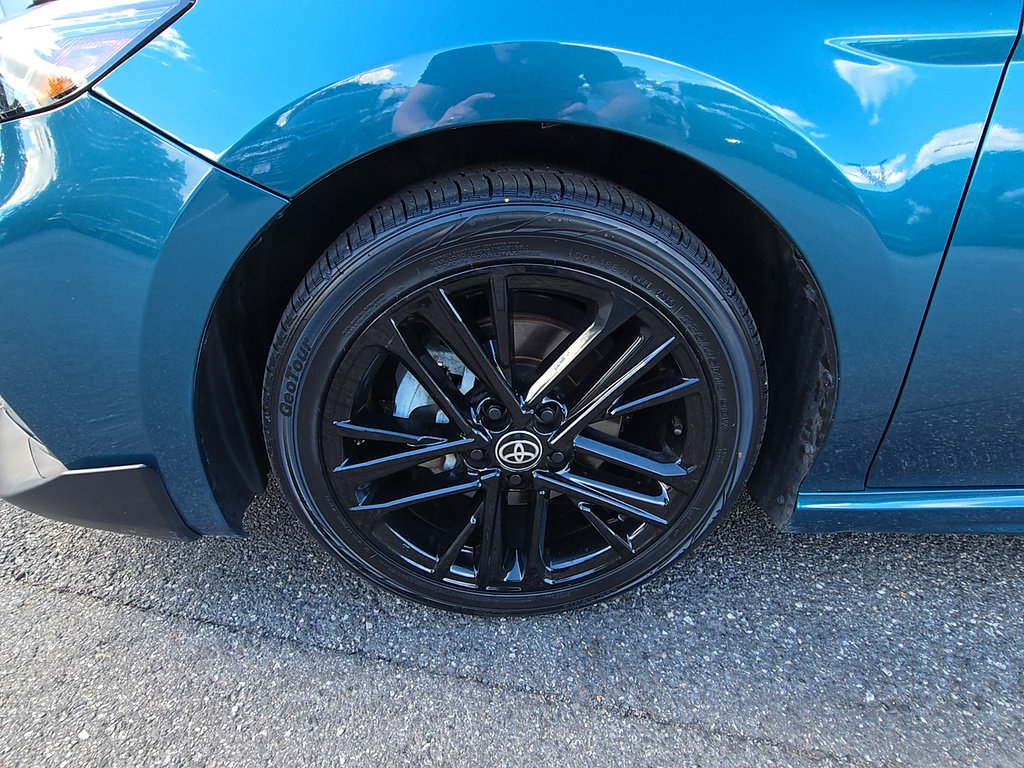 Certified 2025 Toyota Camry SE FWD image 9