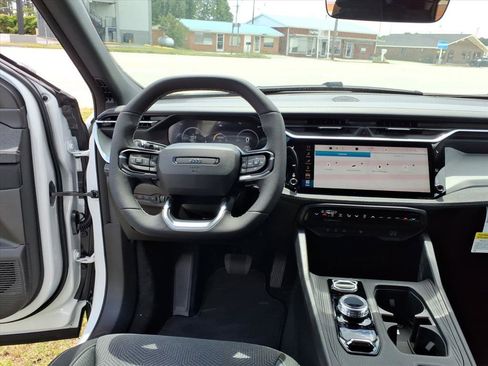 New 2026 Jeep Cherokee Laredo AWD/4WD image 12