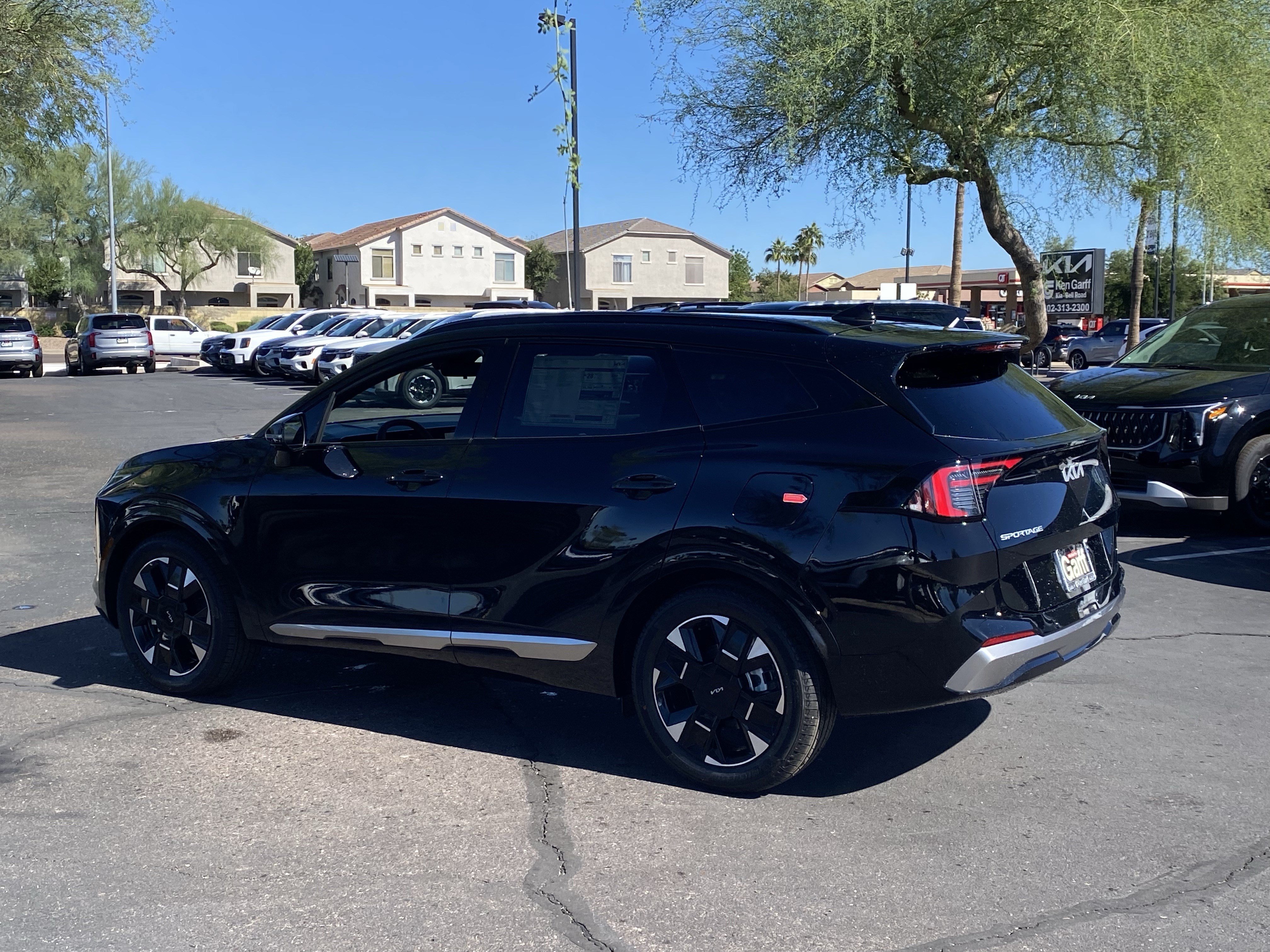 New 2026 Kia Sportage SX FWD image 3