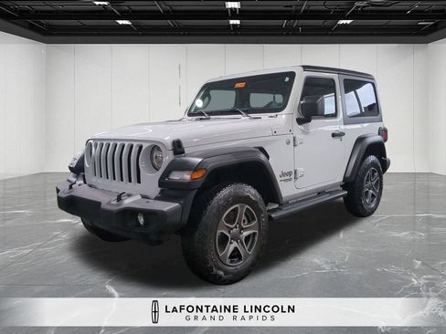 Used 2019 Jeep Wrangler Sport AWD/4WD image 1