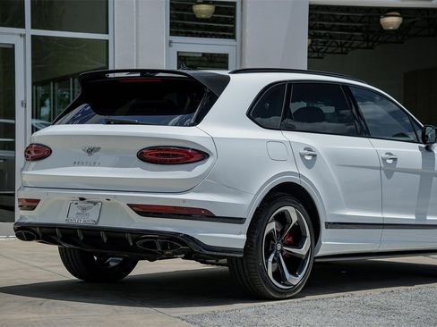 New 2025 Bentley Bentayga image 11