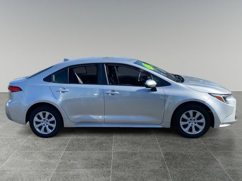 Used 2025 Toyota Corolla LE FWD image 6