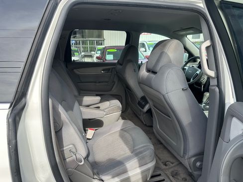 Used 2014 Chevrolet Traverse LT FWD image 14