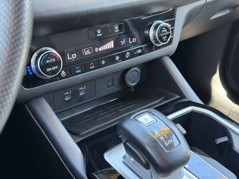 Used 2025 Mitsubishi Outlander SEL FWD image 18