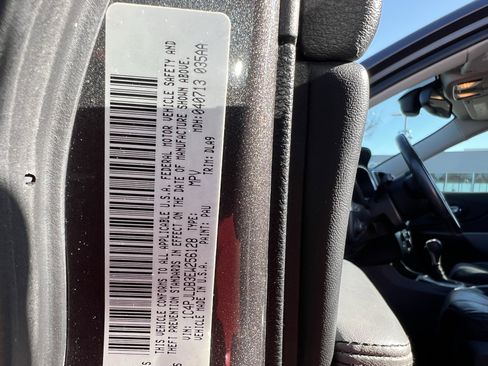 Used 2014 Jeep Cherokee Limited w/ Luxury Group image 37