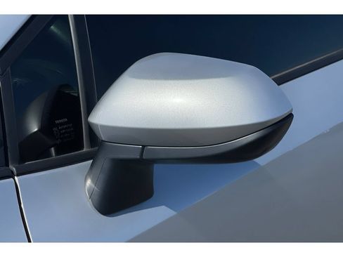 Used 2022 Toyota Corolla LE FWD image 12