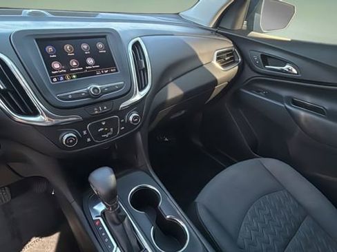 Used 2023 Chevrolet Equinox LT FWD image 24