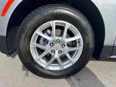 Used 2024 Chevrolet Equinox LT AWD/4WD image 27