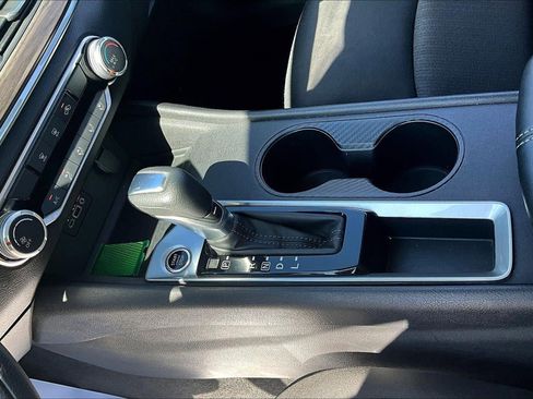 Used 2025 Nissan Altima 2.5 SV image 18