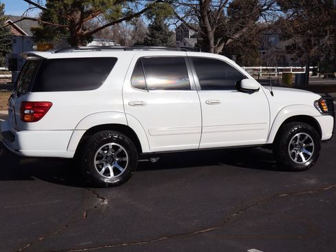 Used 2003 Toyota Sequoia Limited image 4