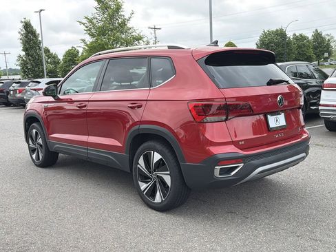 Used 2023 Volkswagen Taos SE AWD/4WD image 5