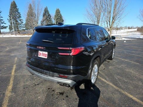 Used 2024 GMC Acadia Elevation image 6