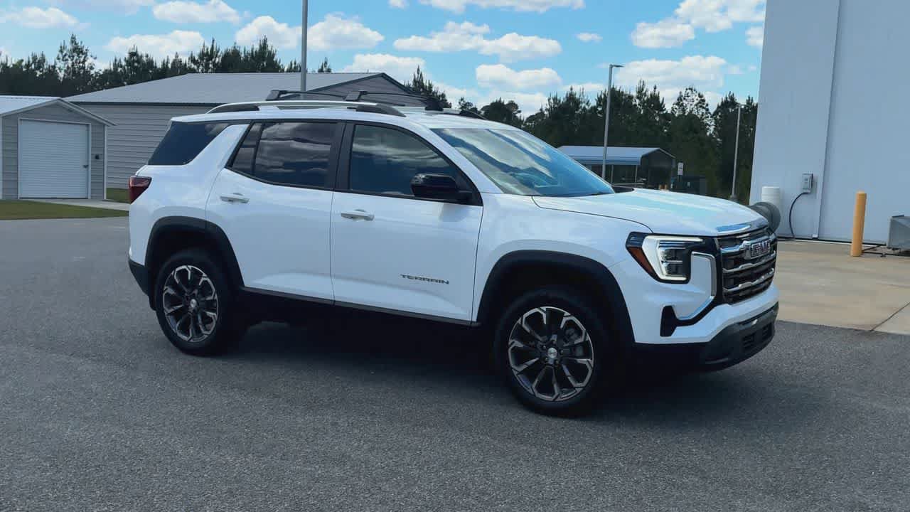 New 2026 GMC Terrain Elevation w/ Elevation Premium Package FWD image 2