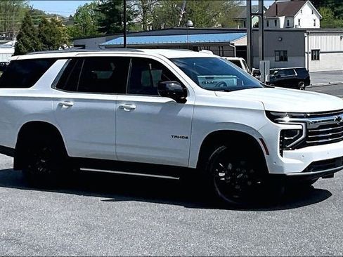 Used 2026 Chevrolet Tahoe LT w/ Comfort Package AWD/4WD image 2