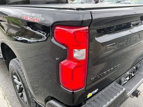 Used 2021 Chevrolet Silverado 1500 LT Trail Boss w/ Convenience Package II AWD/4WD image 35