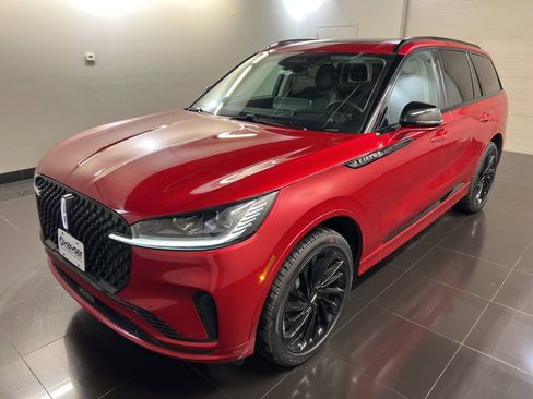 New 2026 Lincoln Aviator Reserve image 3