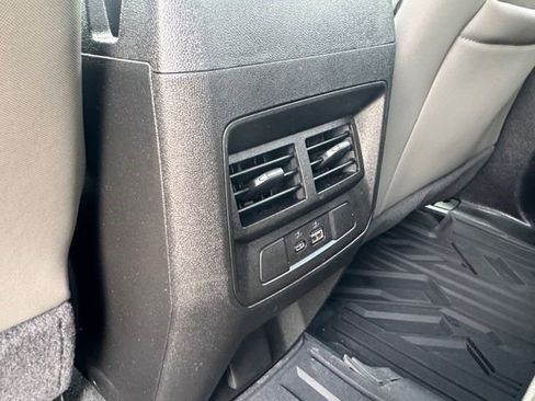 Certified 2024 Chevrolet Colorado ZR2 w/ Technology Package AWD/4WD image 29