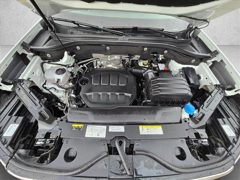 Used 2024 Volkswagen Atlas Peak Edition SE AWD/4WD image 28