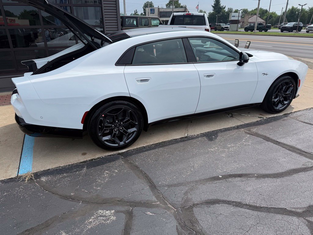 New 2027 Dodge Charger R/T AWD/4WD image 13