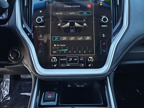 Used 2020 Subaru Outback Premium image 24