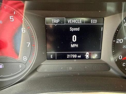 Used 2023 Chevrolet TrailBlazer LT w/ Convenience Package FWD image 8