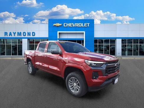 New 2026 Chevrolet Colorado LT w/ LT Convenience Package AWD/4WD image 11