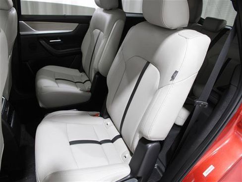 Certified 2024 MAZDA CX-90 Plug-In Hybrid w/ Premium Pkg image 20