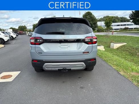 Certified 2025 Honda Pilot TrailSport image 5