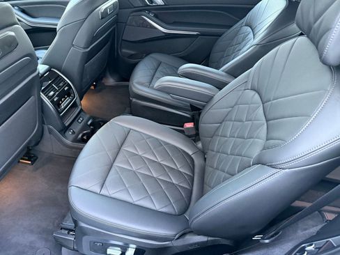 Certified 2023 BMW X7 xDrive40i w/ Premium Package image 22