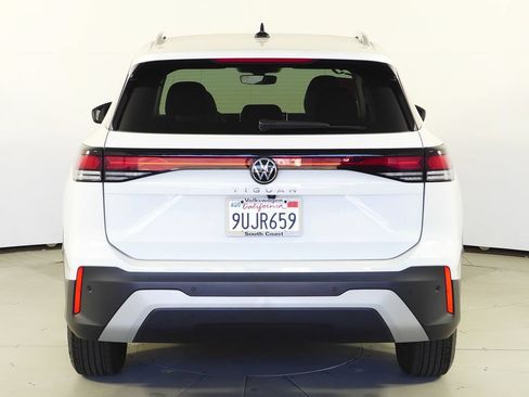Used 2025 Volkswagen Tiguan S FWD image 8