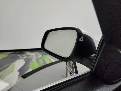 Used 2018 BMW 330i Sedan RWD image 16