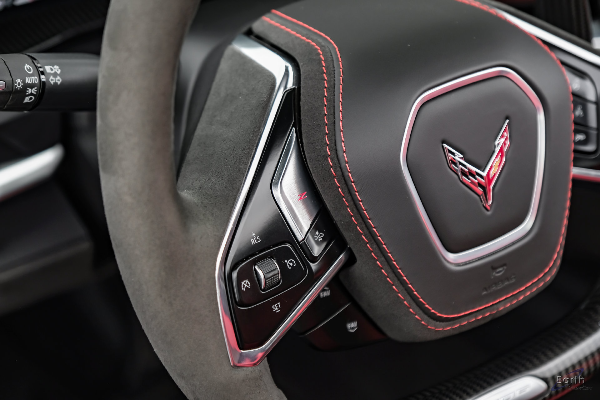 Used 2024 Chevrolet Corvette Z06 w/ Z07 Performance Package RWD image 61