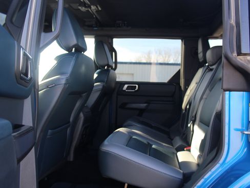 Used 2024 Ford Bronco Outer Banks image 15