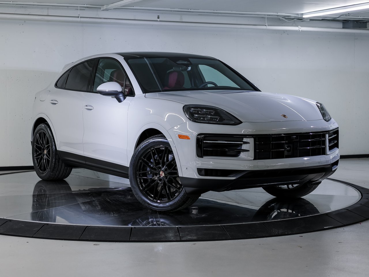 Certified 2026 Porsche Cayenne Coupe AWD/4WD image 9