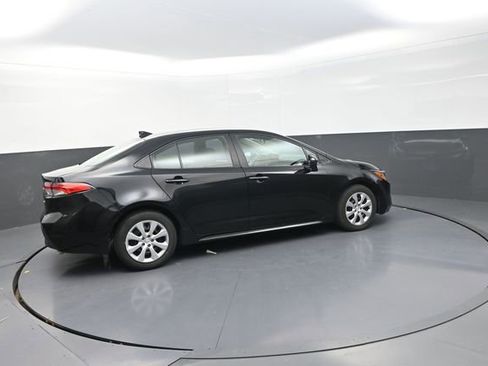 Used 2024 Toyota Corolla LE image 15