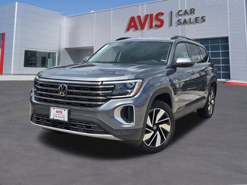Used 2025 Volkswagen Atlas SE FWD image 1