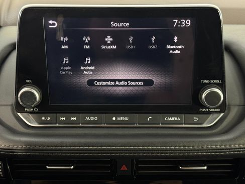 Used 2022 Nissan Rogue SV w/ SV Premium Package image 12