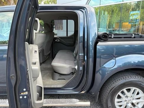 Used 2016 Nissan Frontier SV RWD image 24