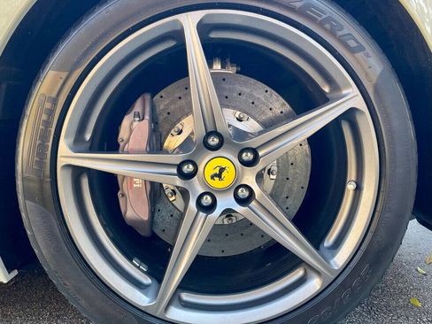 Used 2013 Ferrari 458 Spider image 90